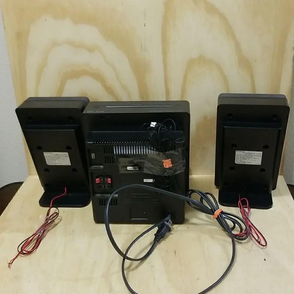 SONY CD Receiver Model HCD-LX201 With Speakers *NO Remote* - Works Great